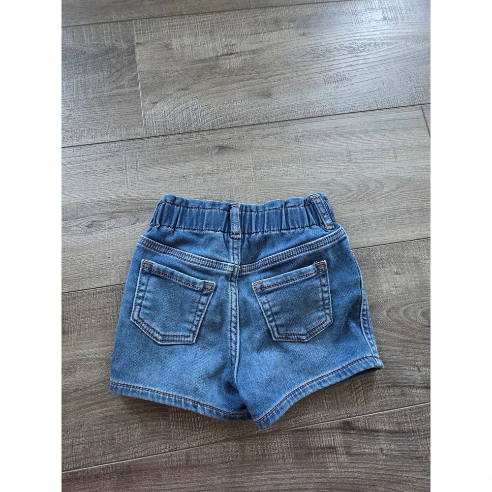 Baby gap‎ shorts 12-18 mos